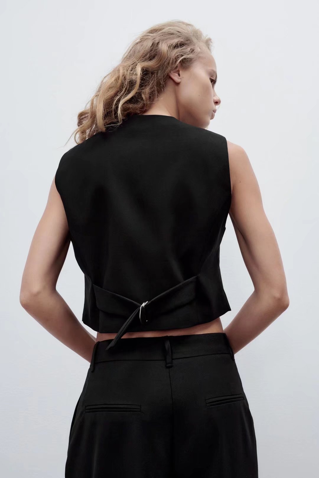 Black Slim Sleeveless Vest