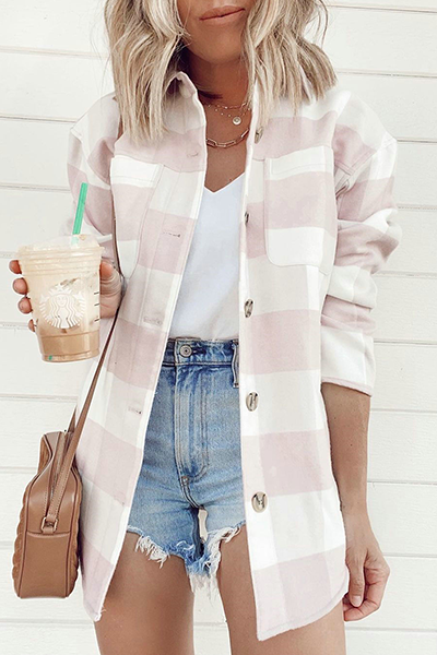 Vêtements d'extérieur élégants à carreaux avec poches, boucle et col montant à ceinture.