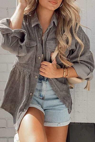 Vêtements d'extérieur décontractés et élégants, col rabattu à boucle.