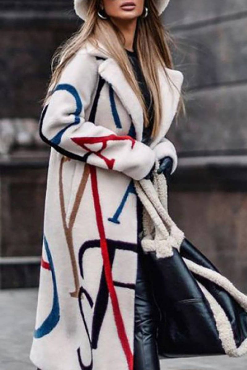 Vêtements d'extérieur décontractés à imprimé, avec empiècements, boutons et col montant.