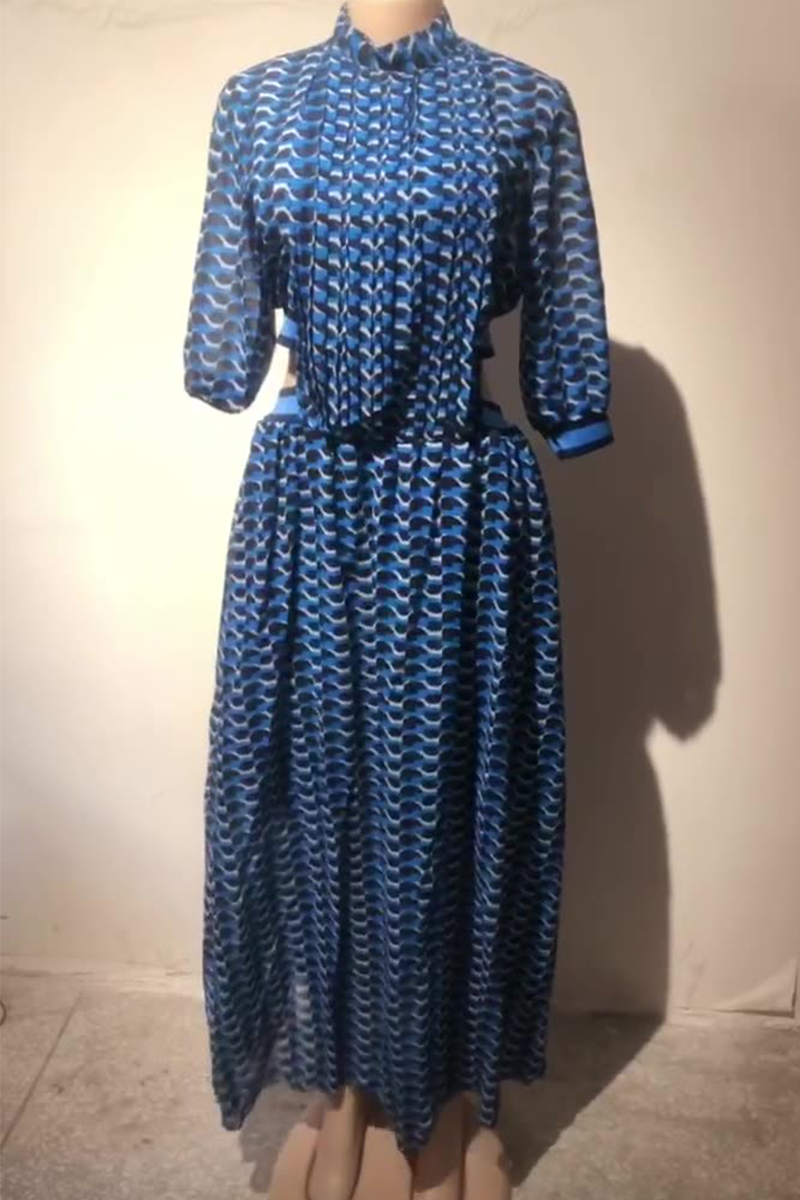 Robe-jupe trapèze à col montant, imprimé décontracté, volant et demi.