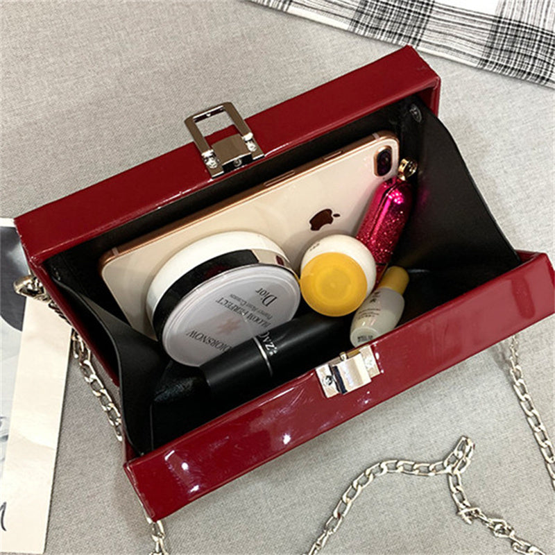 Sacs à main décontractés et tendance, imprimés et patchwork, avec chaînes.