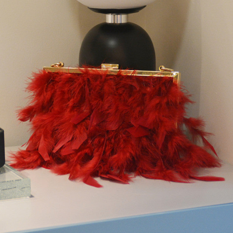 Sacs à main Daily Party en patchwork avec plumes, chaînes et perles (3 couleurs)