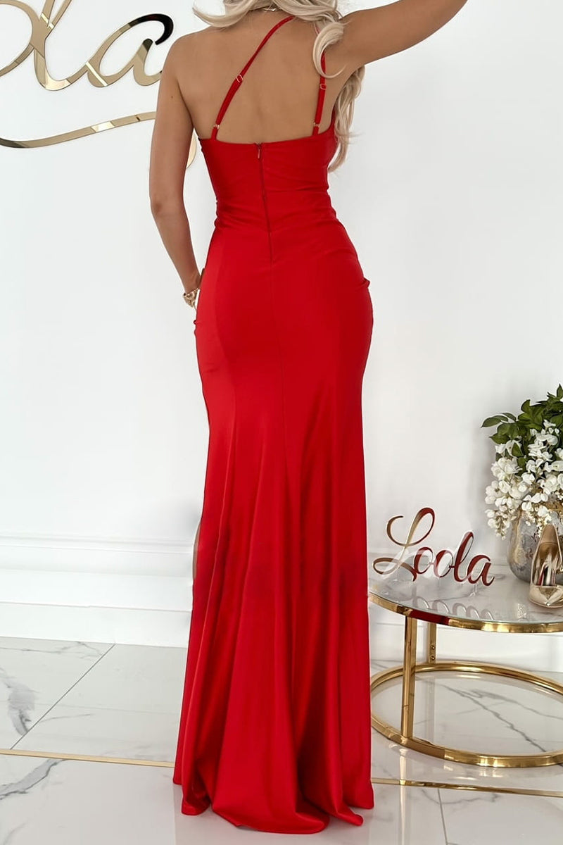 Robes de soirée élégantes, unies, à fente et col asymétrique.