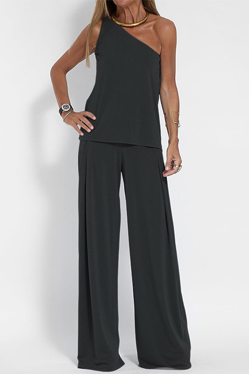 Ensemble trois pièces décontracté, col oblique, sans manches.