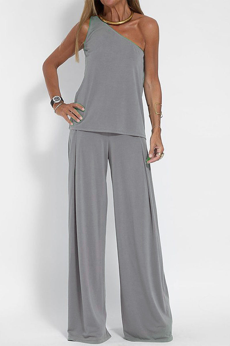 Ensemble trois pièces décontracté, col oblique, sans manches.