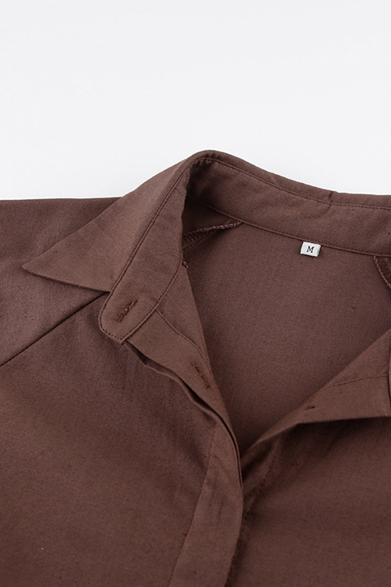 Robes élégantes de travail, en bandage uni, col montant, taille marquée et jupe.