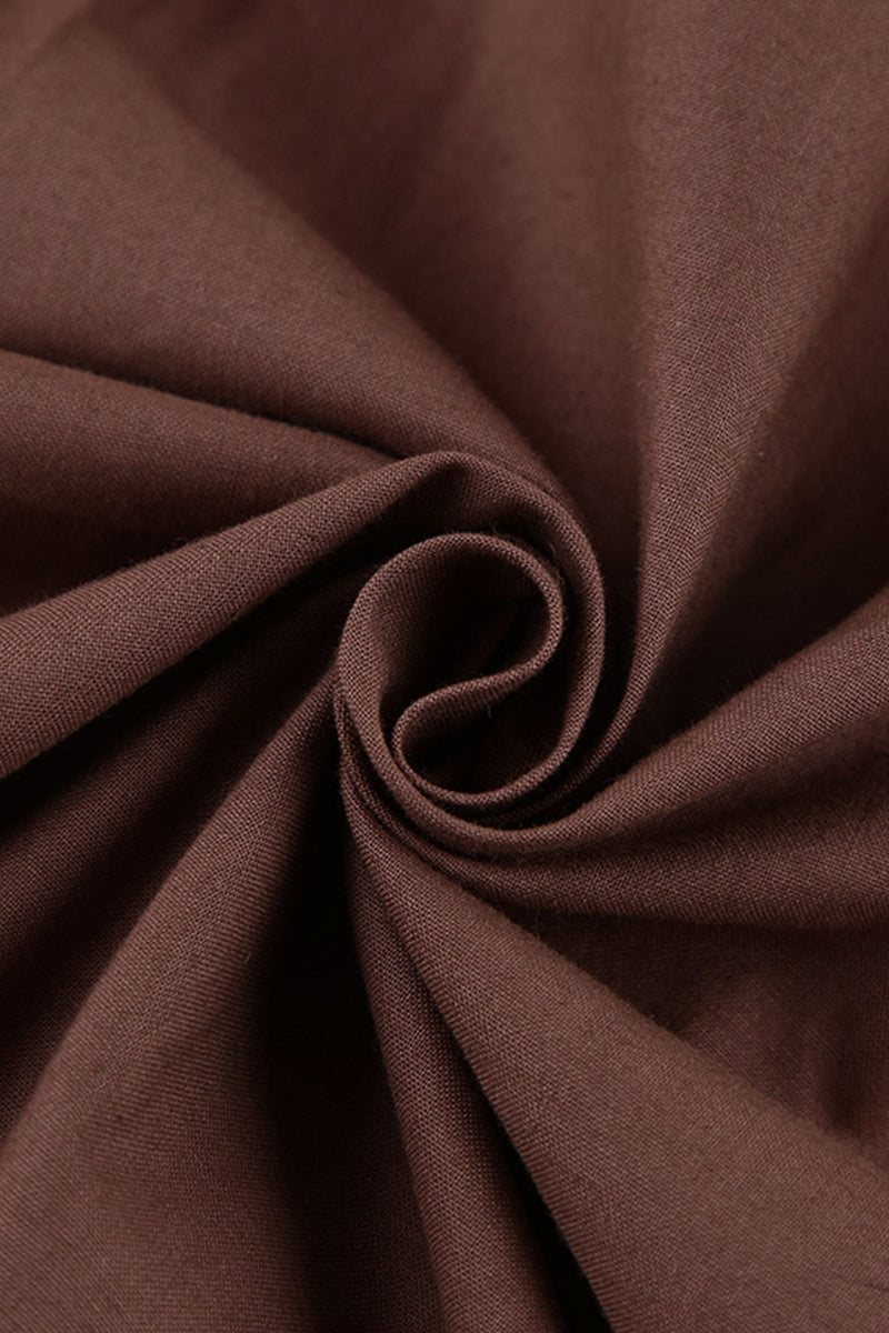 Robes élégantes de travail, en bandage uni, col montant, taille marquée et jupe.