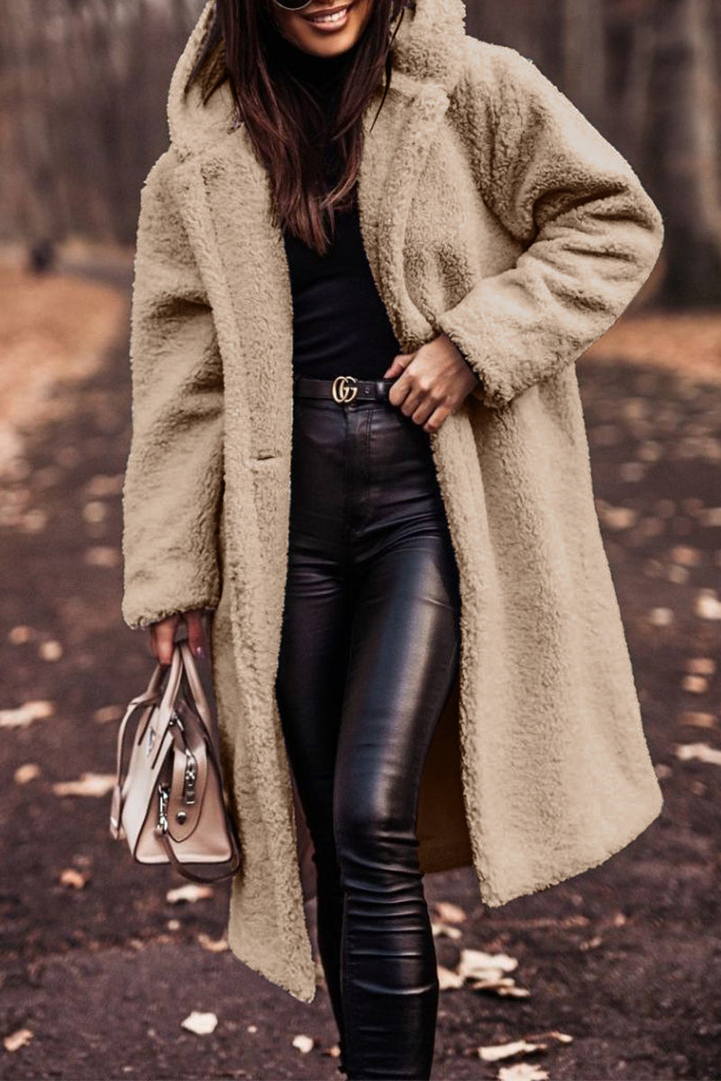 Vêtements d'extérieur élégants et décontractés, à capuche et avec poches.