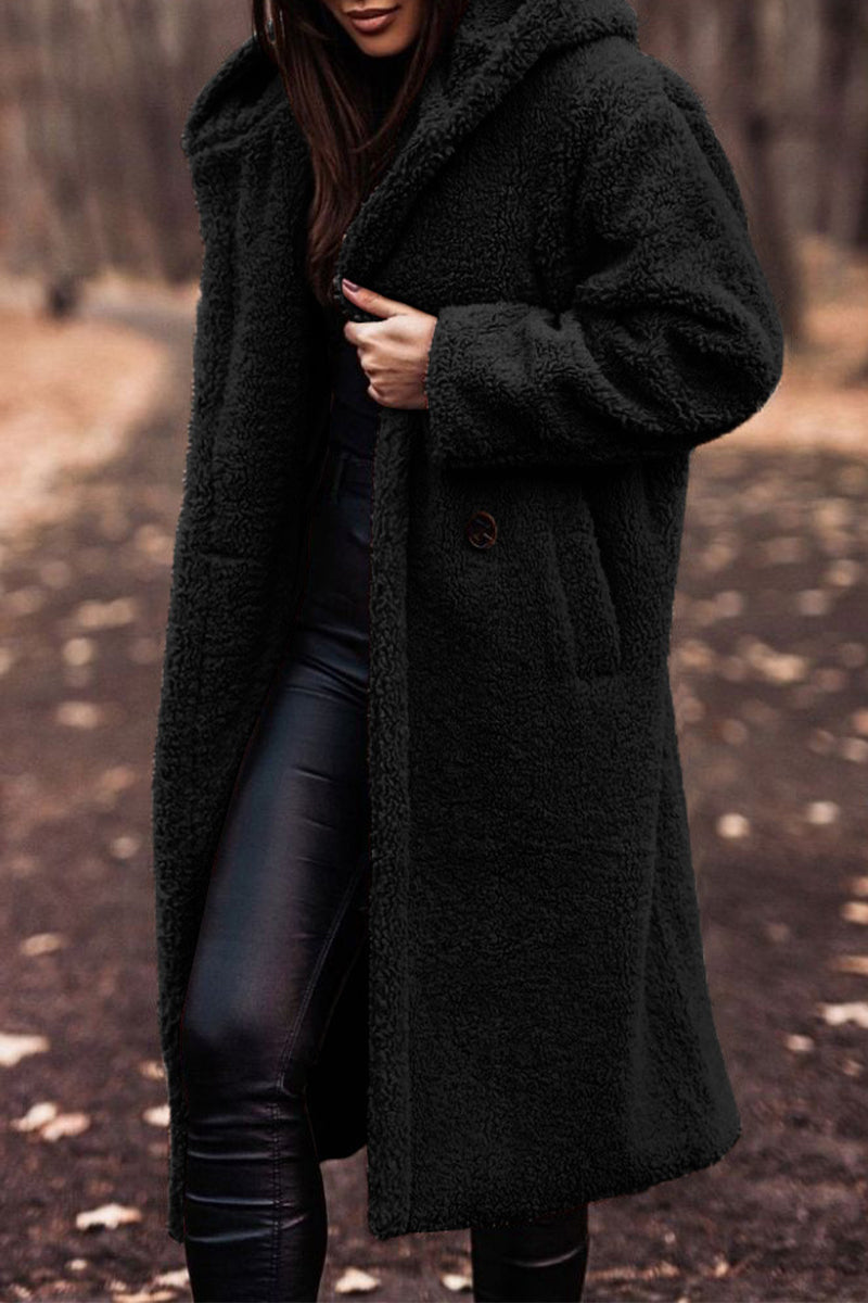 Vêtements d'extérieur élégants et décontractés, à capuche et avec poches.