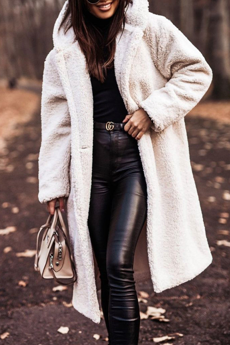 Vêtements d'extérieur élégants et décontractés, à capuche et avec poches.