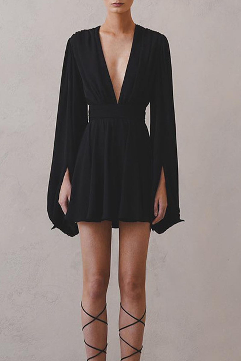 Robes A-line sexy, couleur unie, col en V, plissées