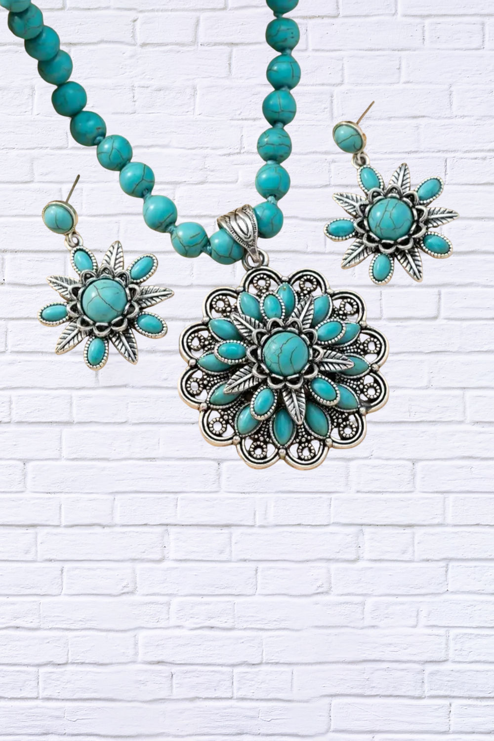 Southwestern Charm – Blue Turquoise Beaded Necklace & Earring Set
