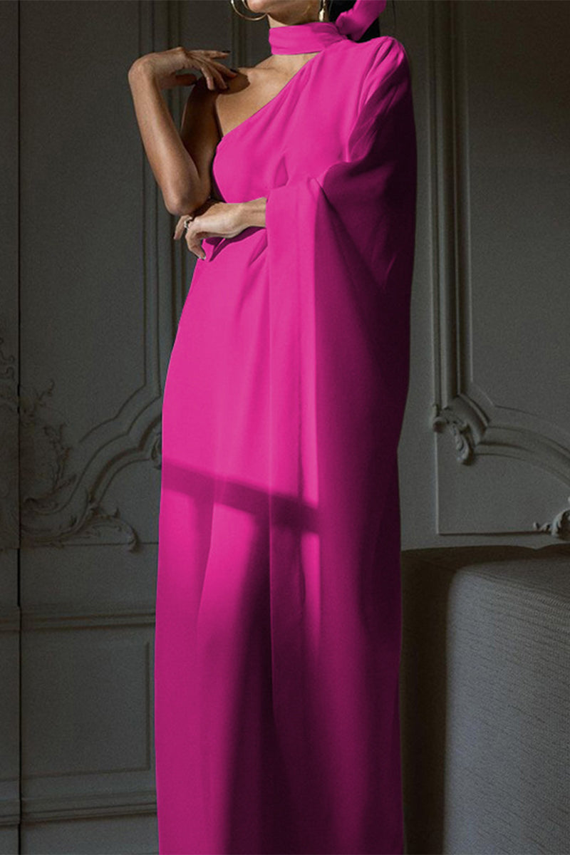 Robe décontractée, simple, unie, asymétrique, à bretelles, longueur irrégulière.