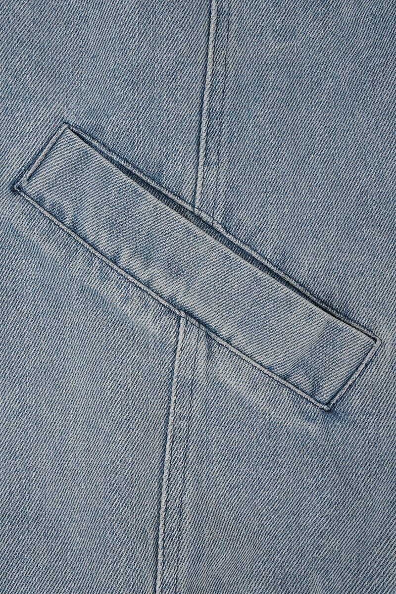 Veste en jean casual, col montant, manches longues, patchwork uni, coupe droite.