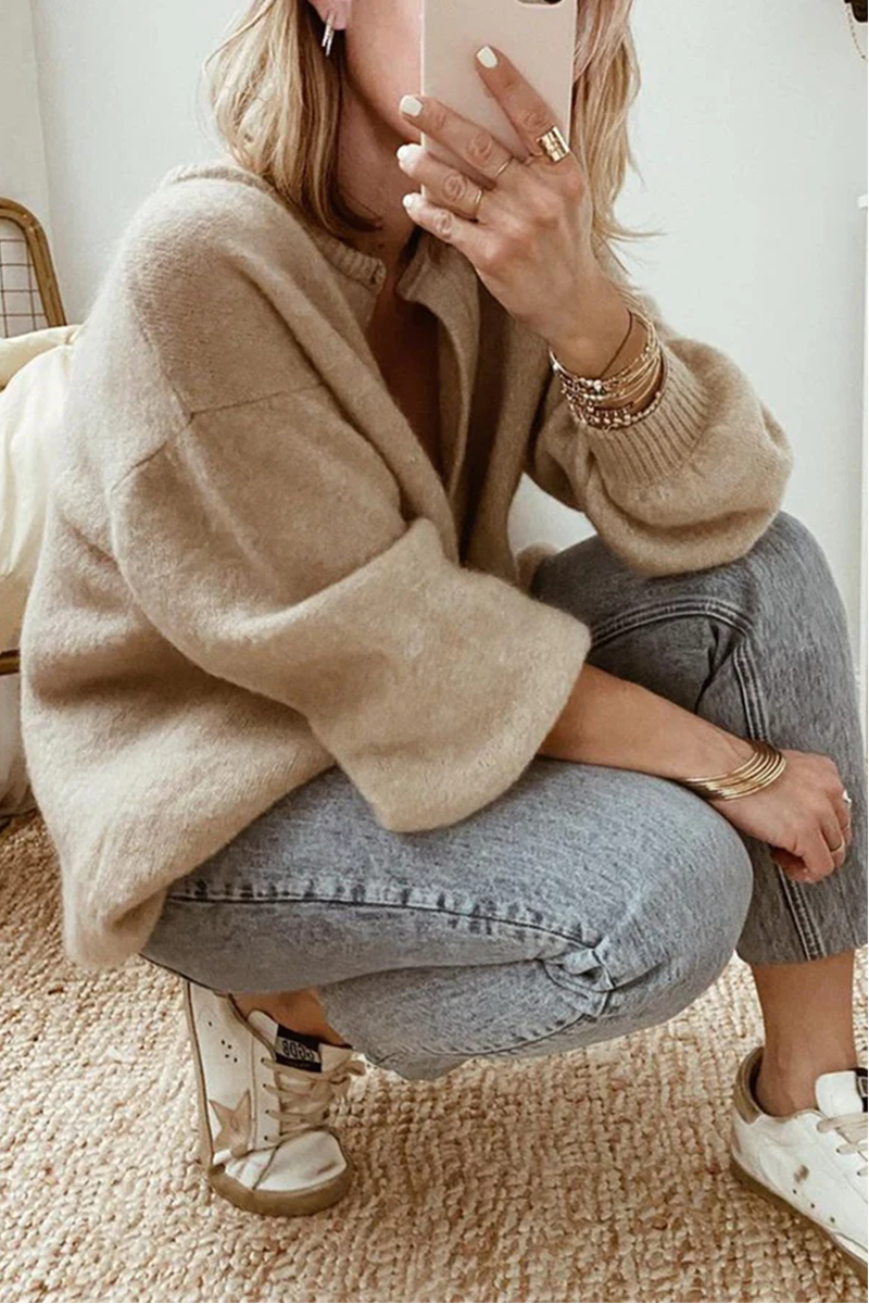 Cardigan uni, col châle, vêtement d'extérieur tendance.