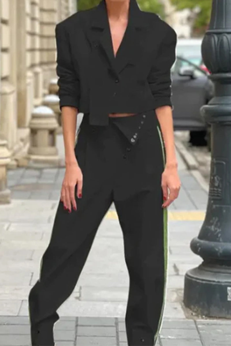 Ensemble deux pièces, style britannique décontracté, boutons unis, col montant.