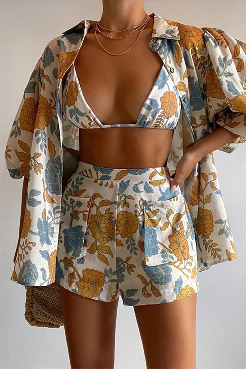 Ensemble trois pièces décontracté à manches courtes, col montant et poches à motifs floraux.