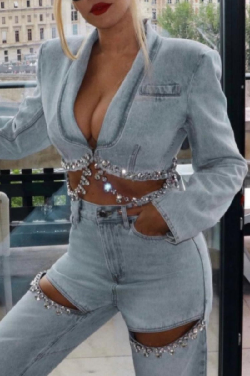 Veste en jean casual, manches longues, col à revers, patchwork uni, strass, coupe droite.