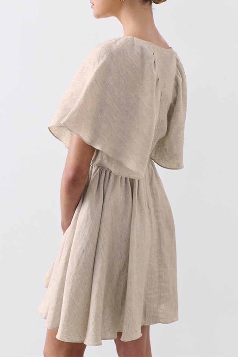 Robes A-line simples et décontractées, boutonnées, col en V.