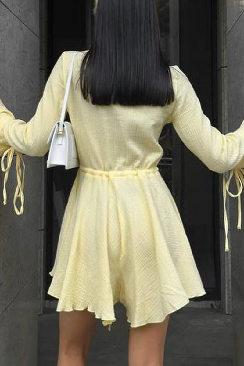 Combinaisons élégantes, unies, à cordon de serrage, décolleté en V.