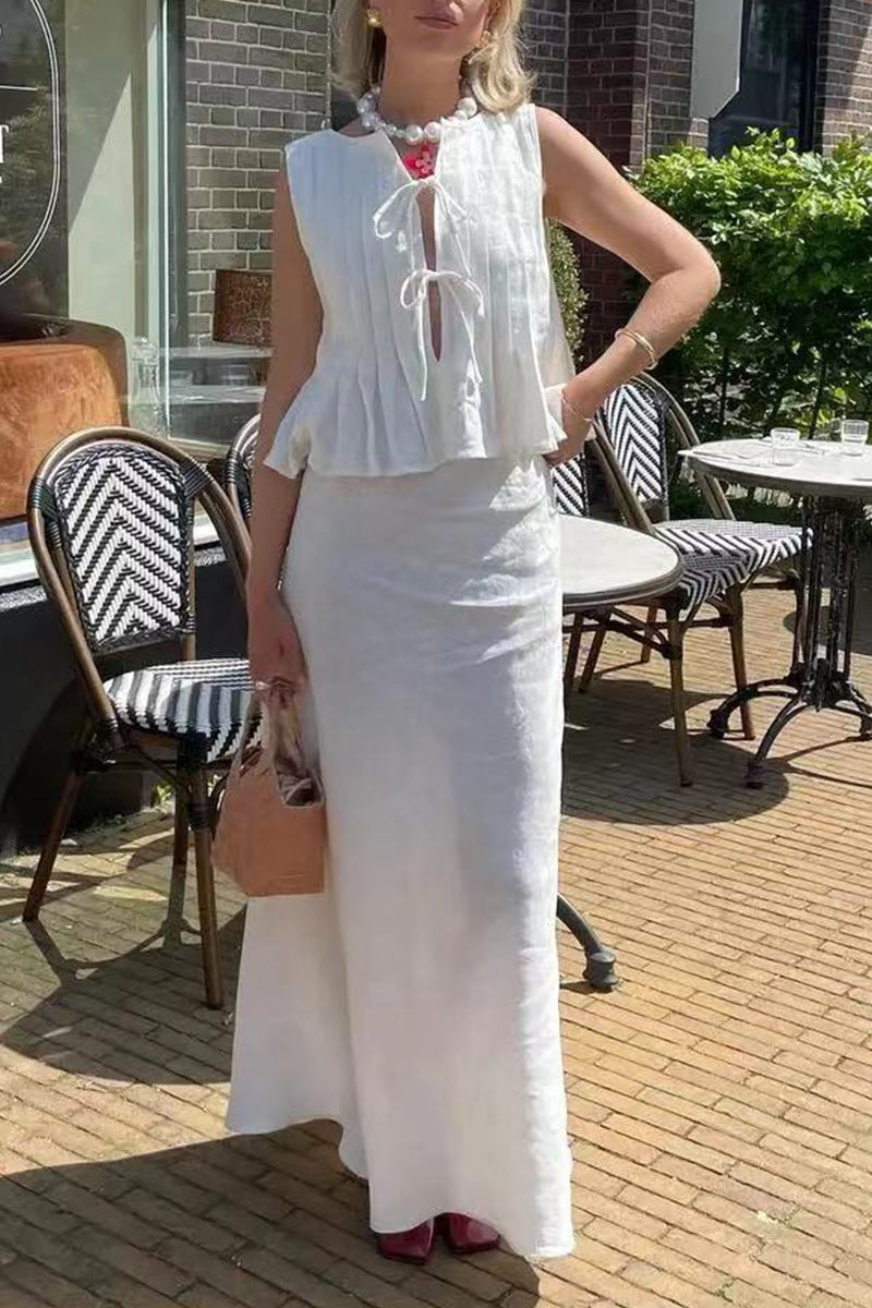 Ensemble deux pièces décontracté, quotidien, à lacets, avec col rond et sans manches.