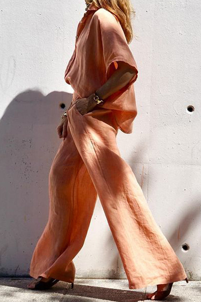 Ensemble deux pièces décontracté, uni, à manches courtes, avec col montant et poches.