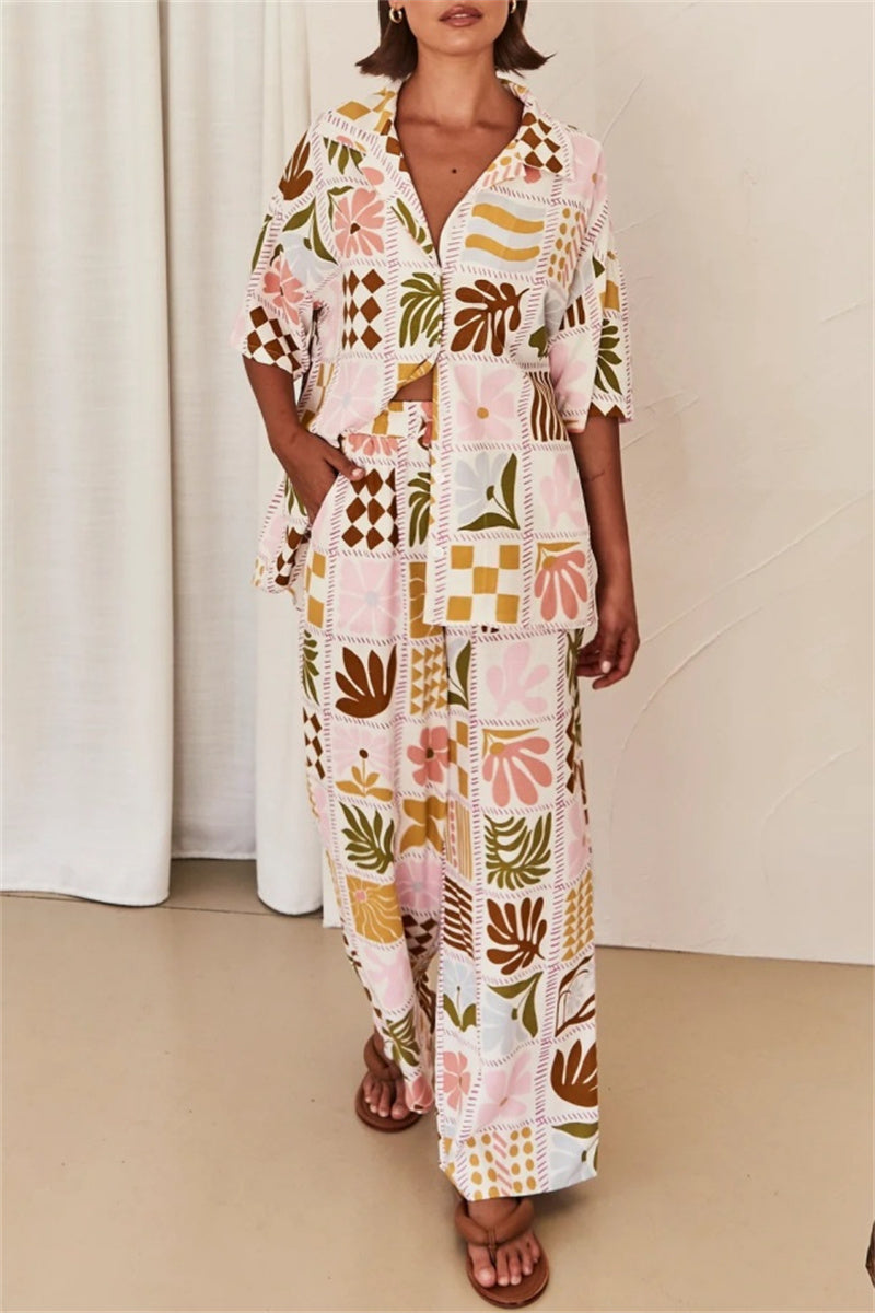 Ensemble deux pièces décontracté à imprimé floral, col montant basique, manches courtes.