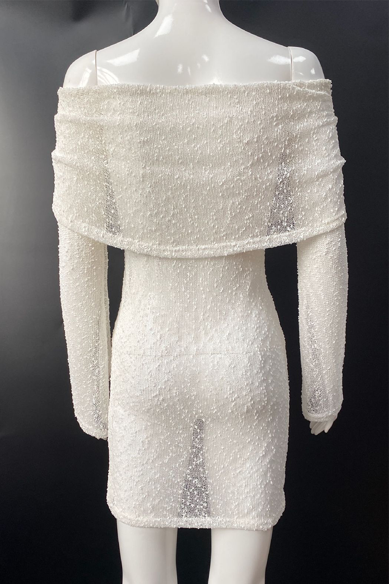 Robes-jupes longues dénudées à épaules dénudées, couleur unie, ajourées et transparentes.