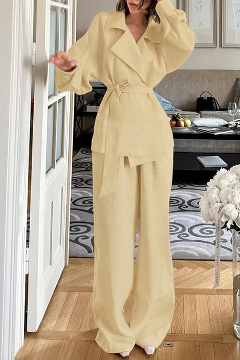 Tenue décontractée, couleur unie, poches, lacets, col montant, manches longues, deux pièces.