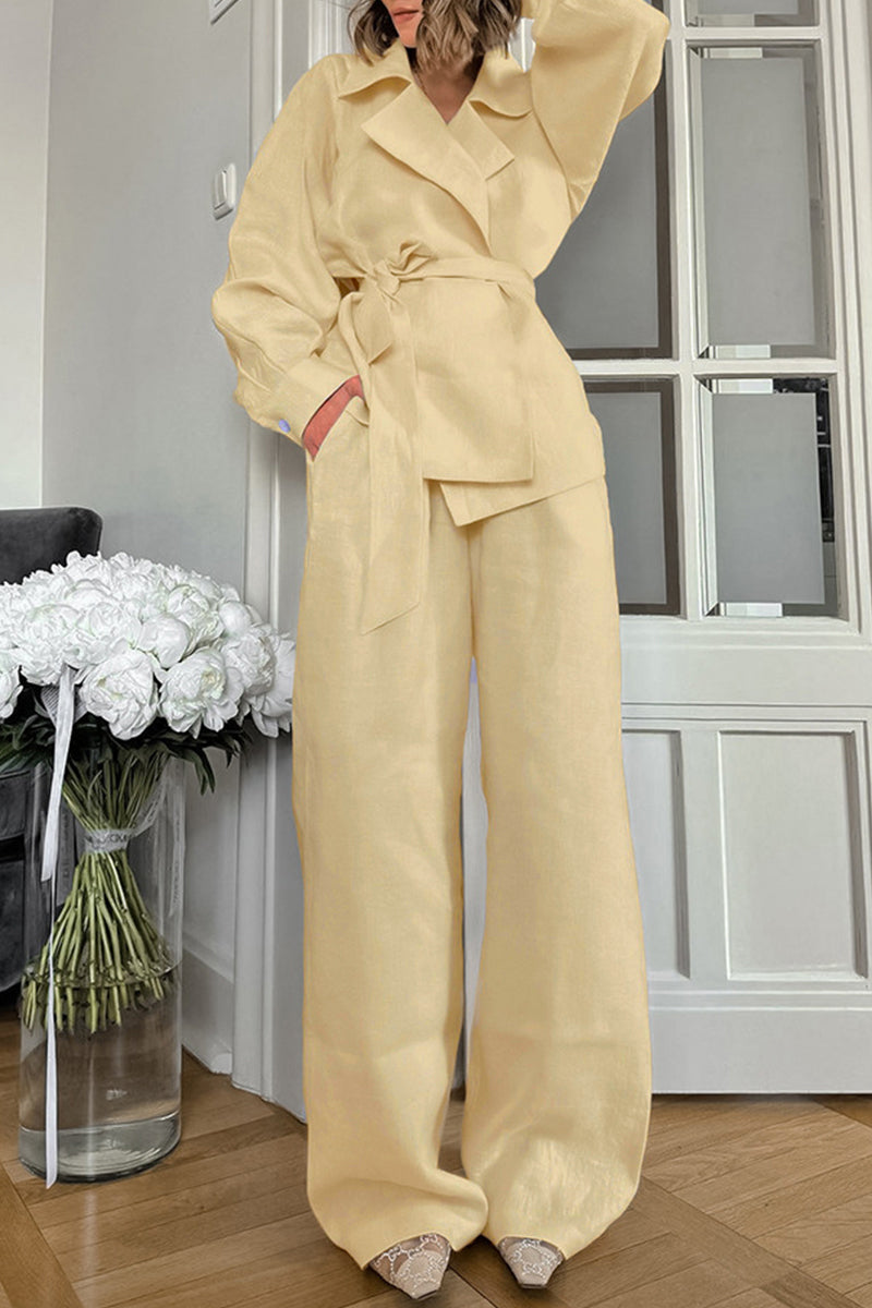 Tenue décontractée, couleur unie, poches, lacets, col montant, manches longues, deux pièces.