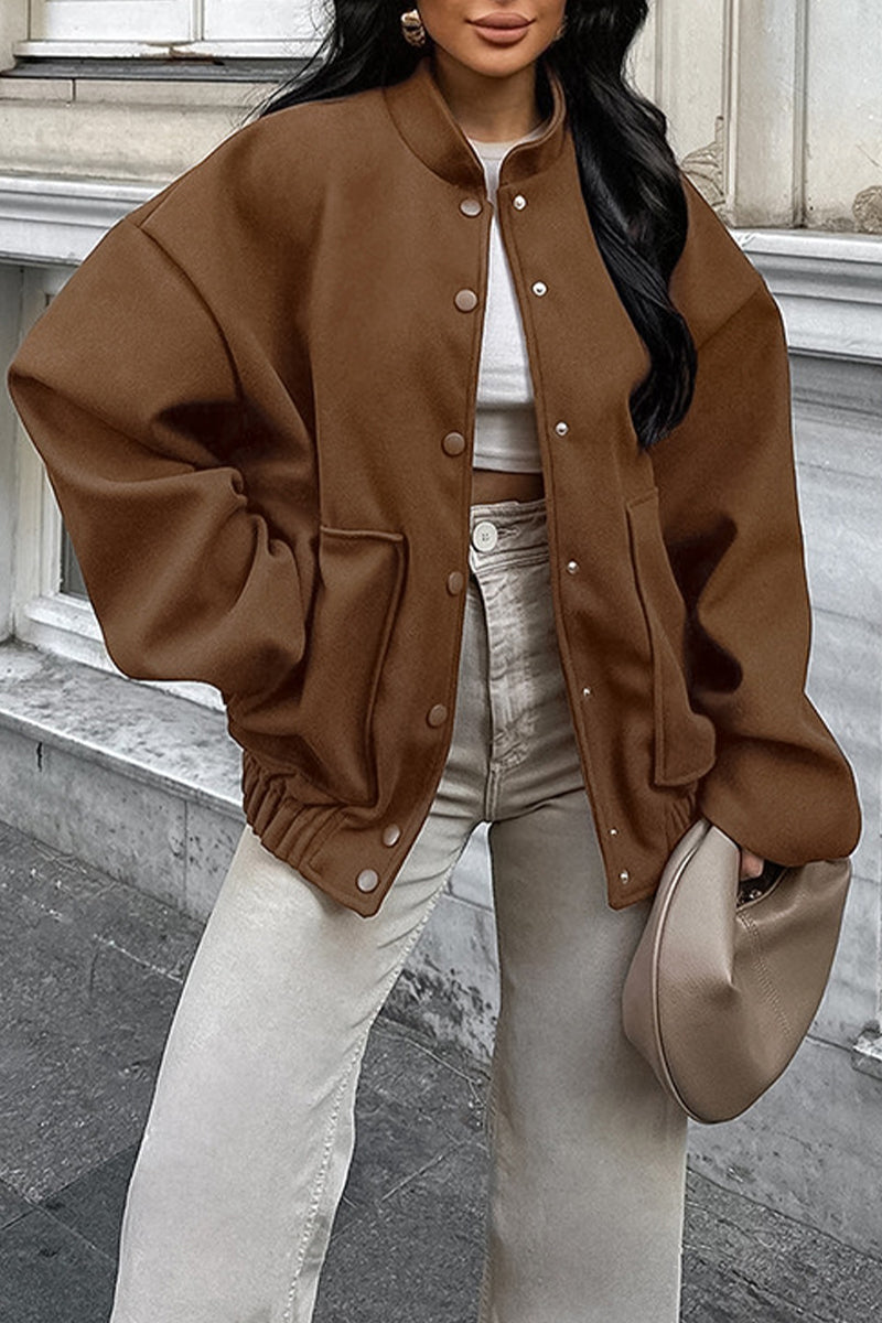 Vêtements d'extérieur décontractés, unis, à poches, à col montant, à boutons.