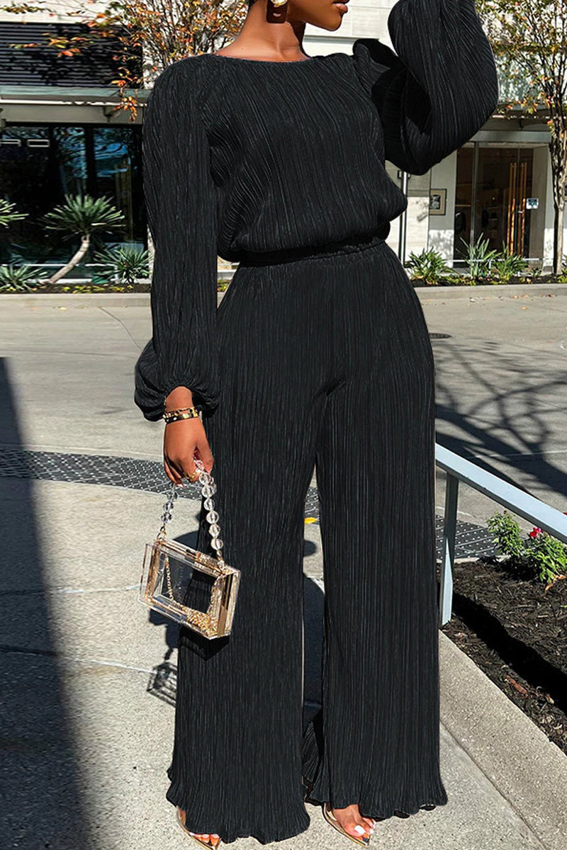 Ensemble deux pièces décontracté, col rond, manches longues.