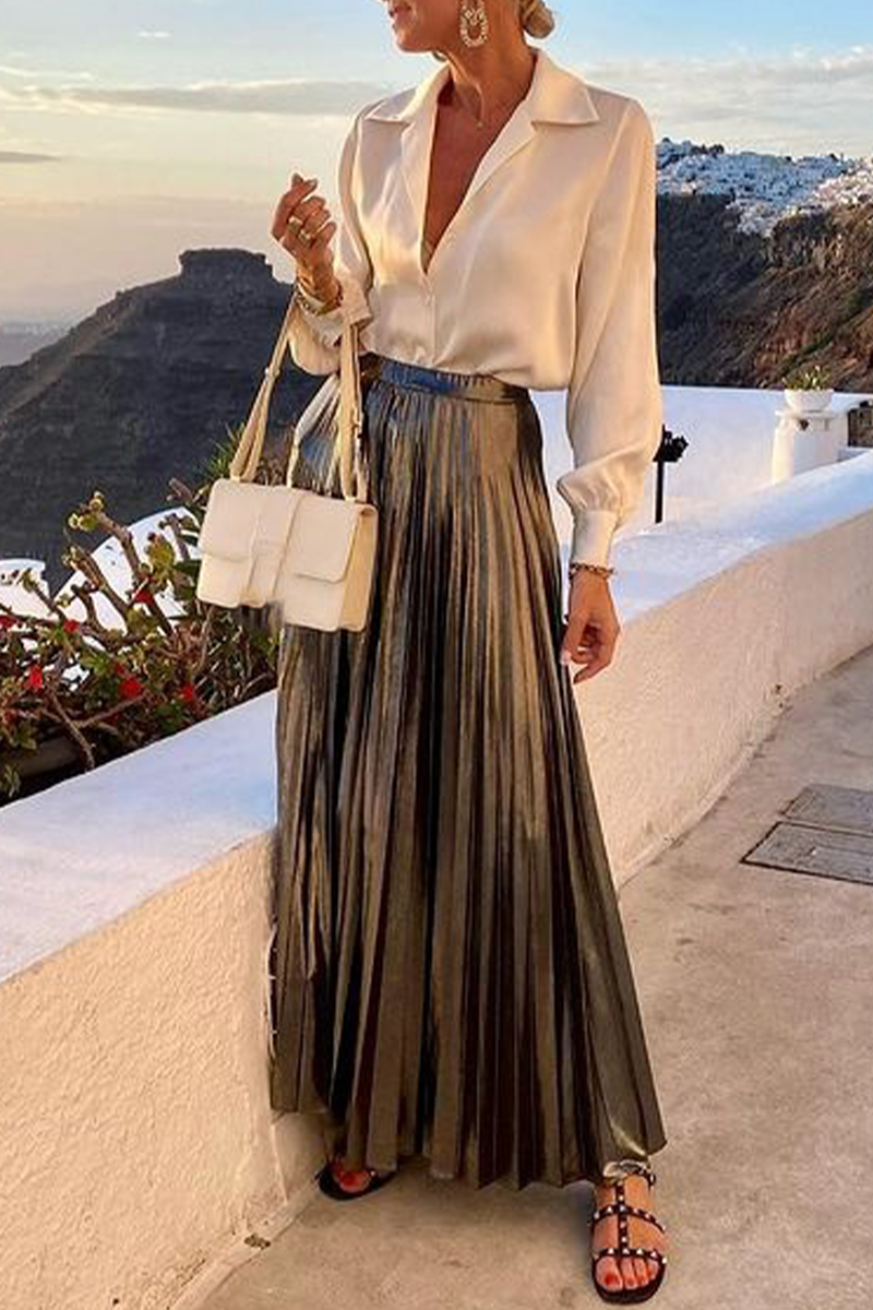 Tenue de vacances élégante, couleur unie, boutons, col rabattu plissé, manches longues, deux pièces.