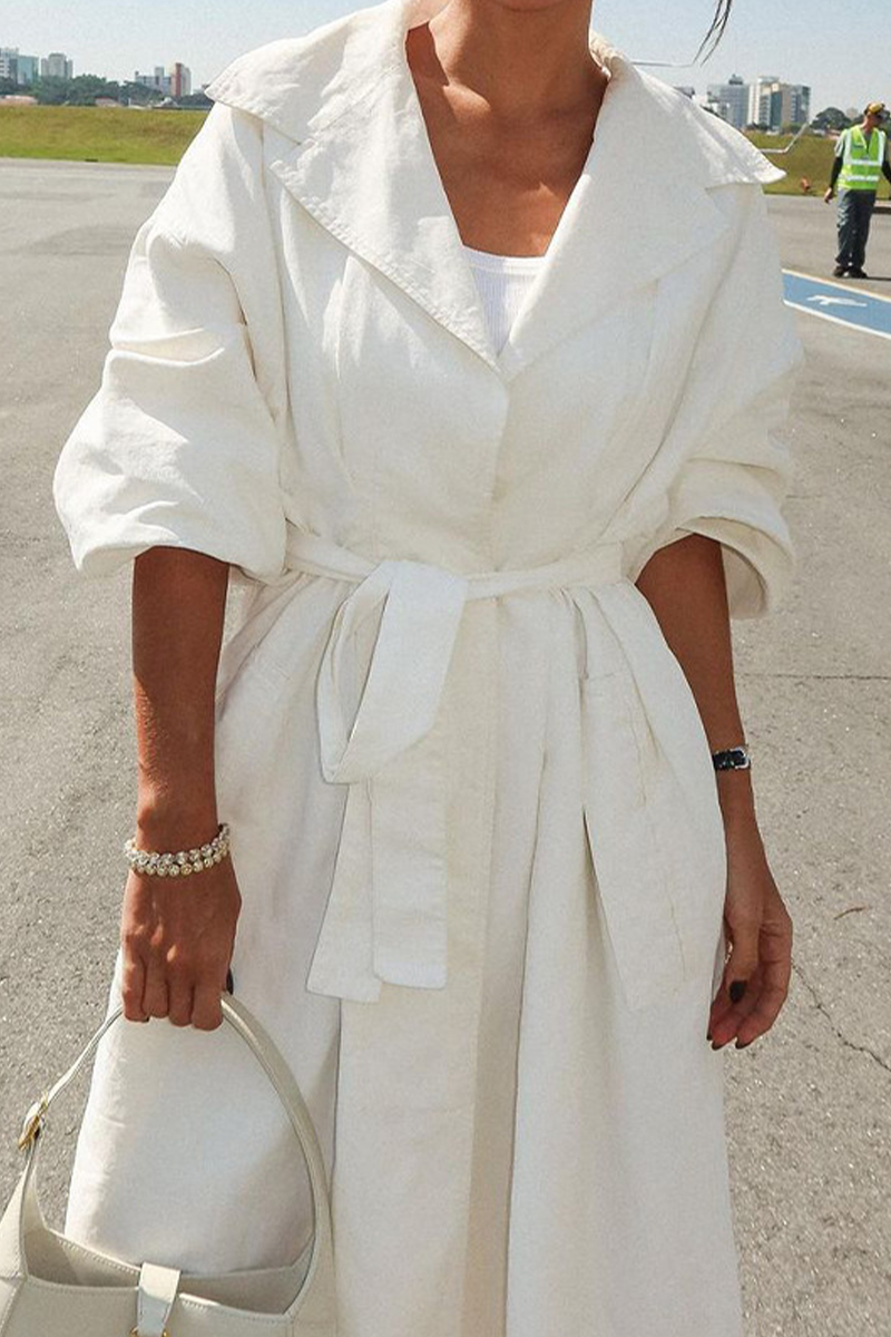 Vêtements d'extérieur décontractés, style streetwear, avec poches, lacets et col montant.