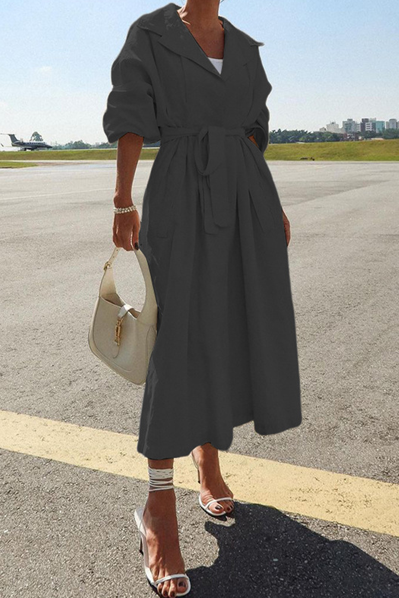 Vêtements d'extérieur décontractés, style streetwear, avec poches, lacets et col montant.