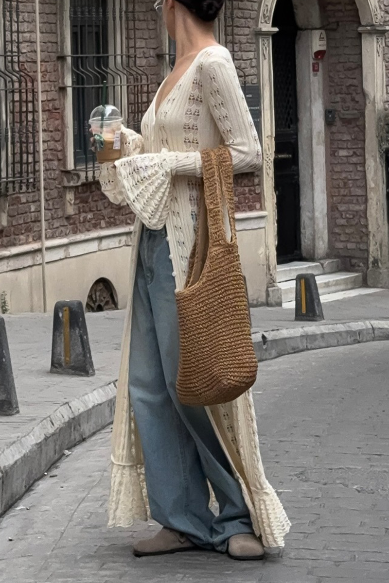 Vêtements d'extérieur sexy à col en V, avec volants et boutons découpés.