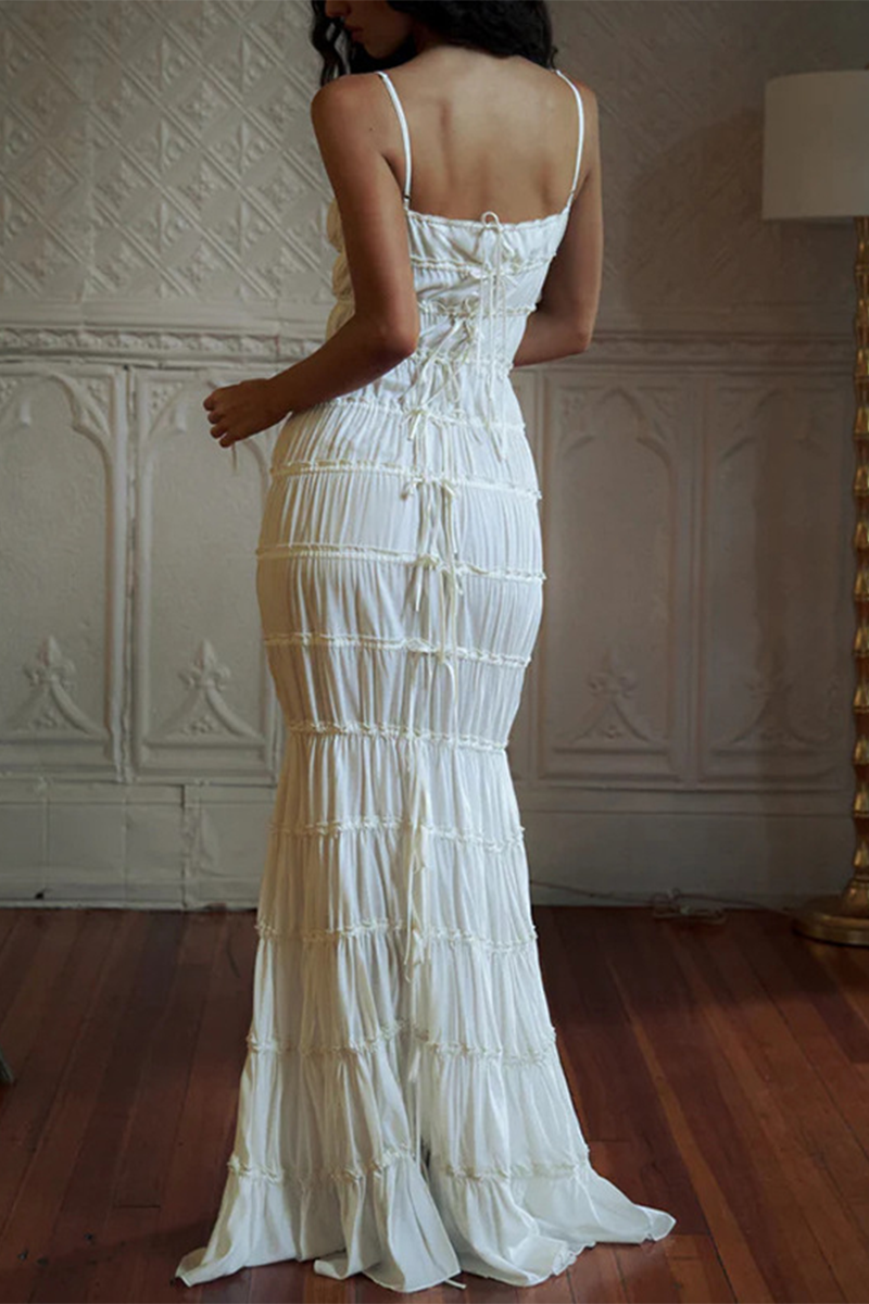 Robes sexy dos nu, à col en V, à bretelles et à volants.