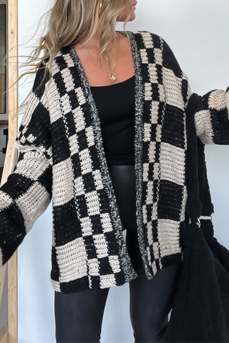 Vêtements d'extérieur décontractés en tissu à carreaux avec col en V contrastant