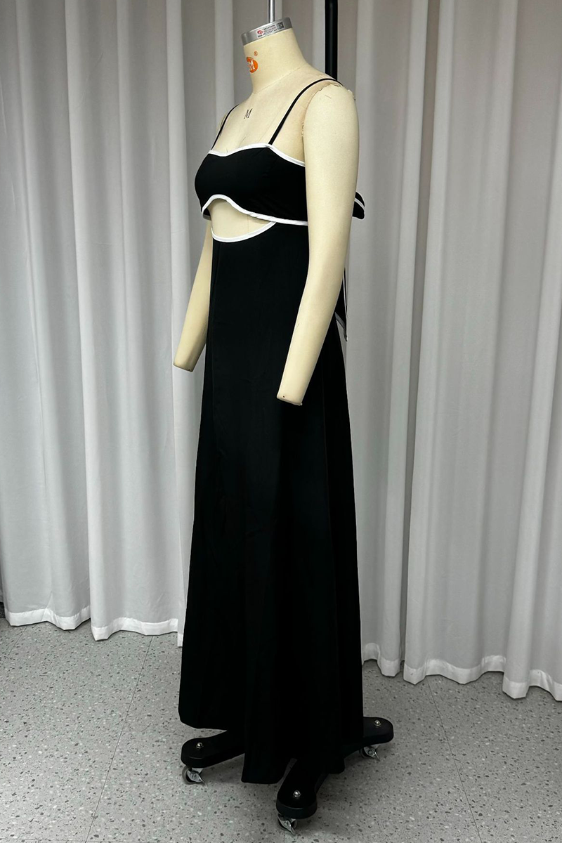 Robes décontractées à col en U, avec poches, empiècements et découpes ajourées.