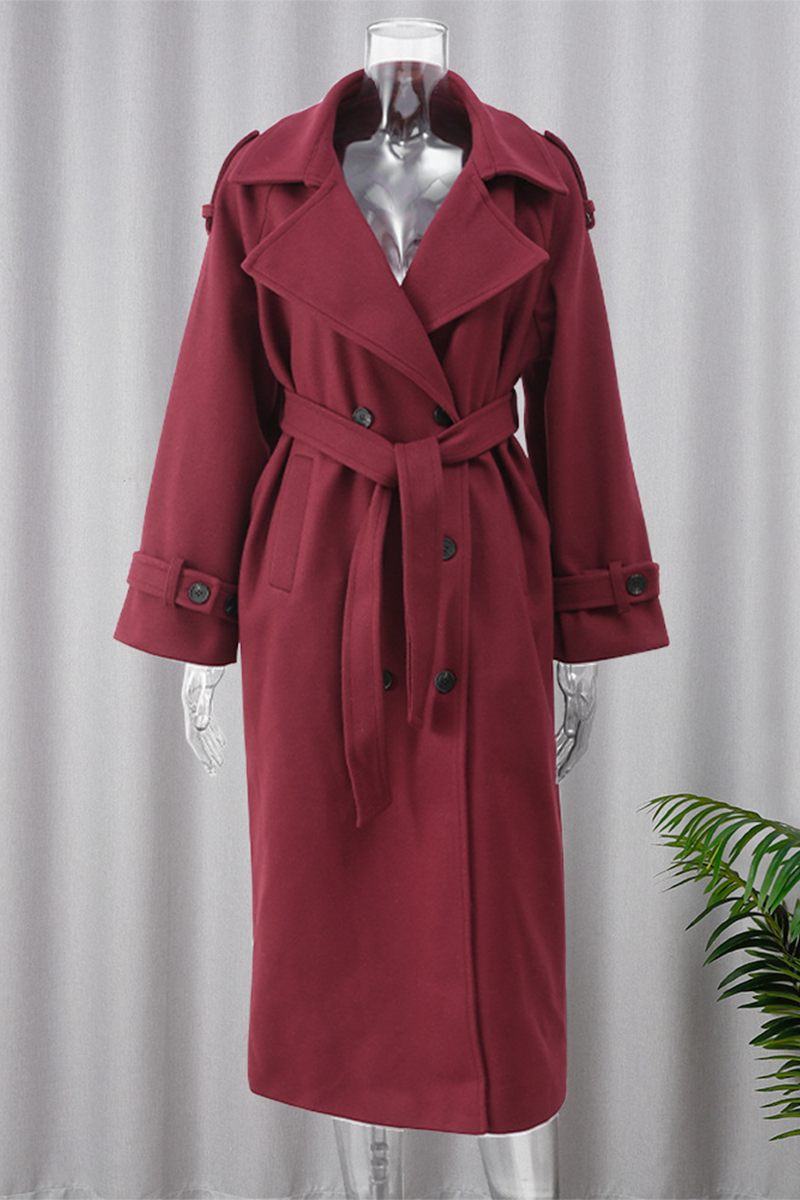 Vêtements d'extérieur décontractés, style streetwear, avec poches, lacets, boutons et col montant.