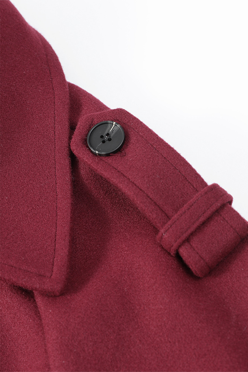 Vêtements d'extérieur décontractés, style streetwear, avec poches, lacets, boutons et col montant.