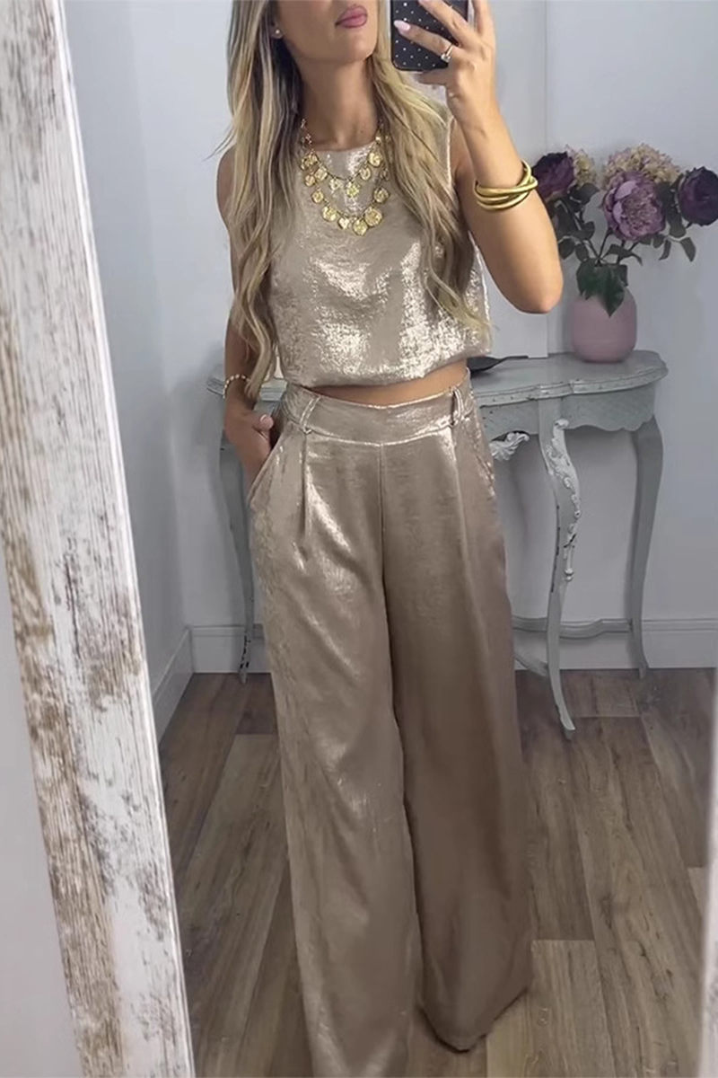 Ensemble deux pièces décontracté, quotidien, à motifs bronzage, avec poches, paillettes, col rond et sans manches.