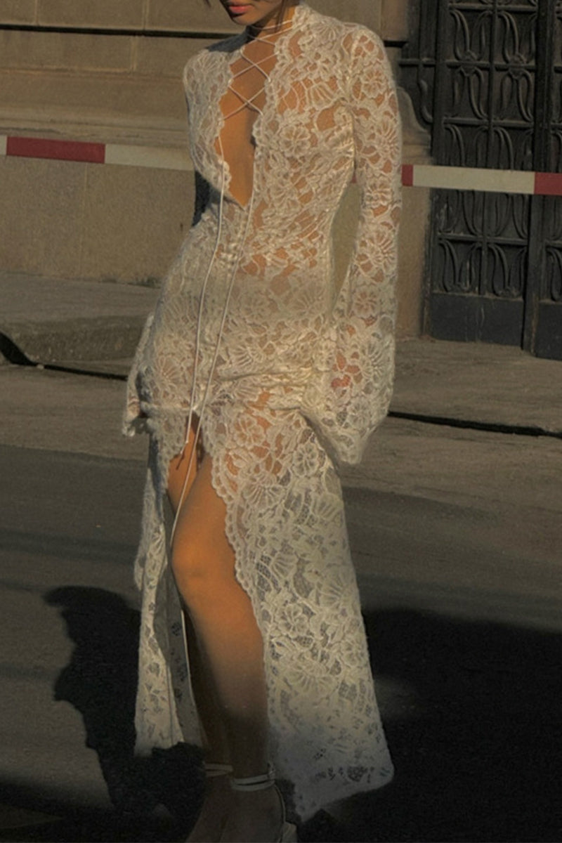 Sexy Spitzenkleid mit transparenten Trägern, V-Ausschnitt und Spitzendetails