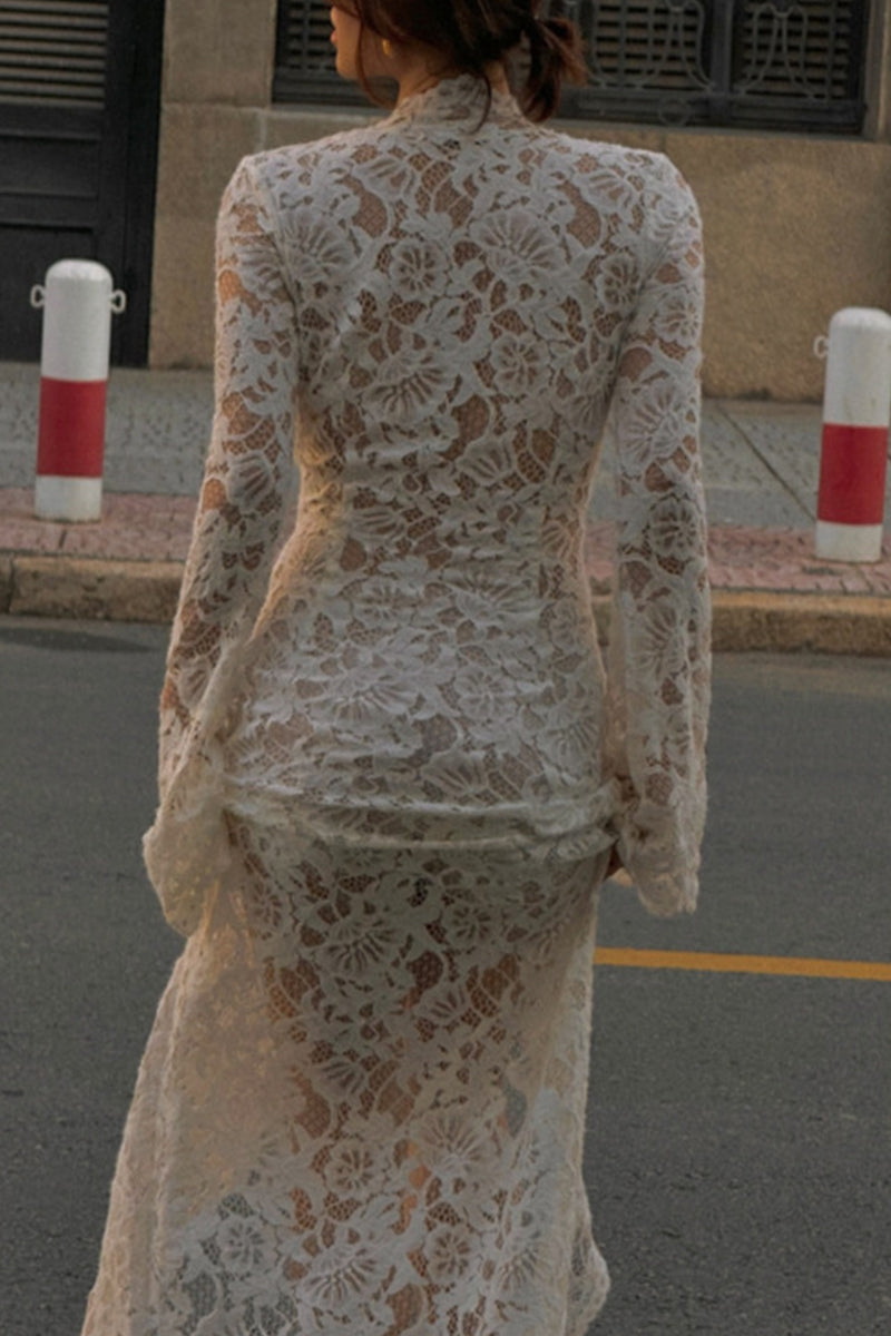 Sexy Spitzenkleid mit transparenten Trägern, V-Ausschnitt und Spitzendetails