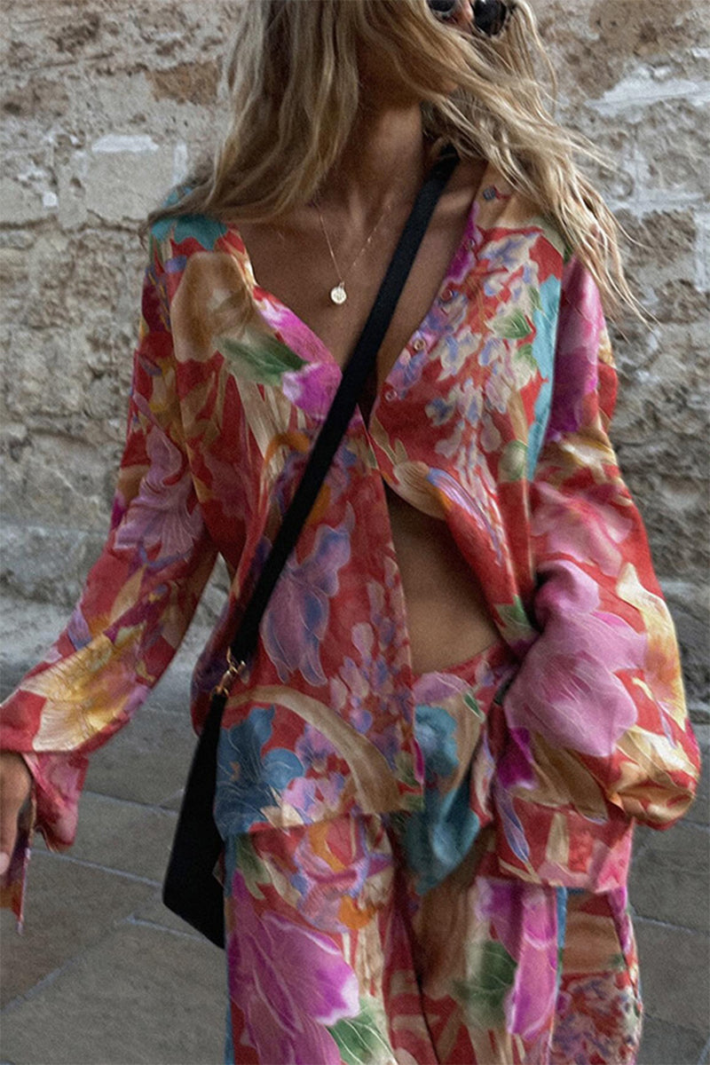 Ensemble deux pièces décontracté à manches longues, col montant contrasté, imprimé floral et poches.