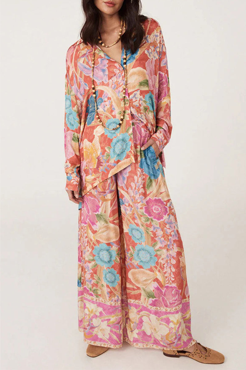 Ensemble deux pièces décontracté à manches longues, col montant contrasté, imprimé floral et poches.