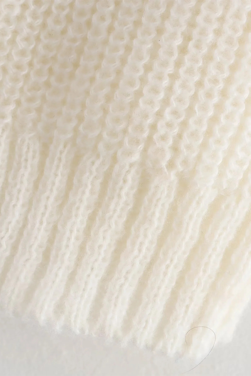 Pull casual à col rond, avec patchs et contrastes, et nœud.