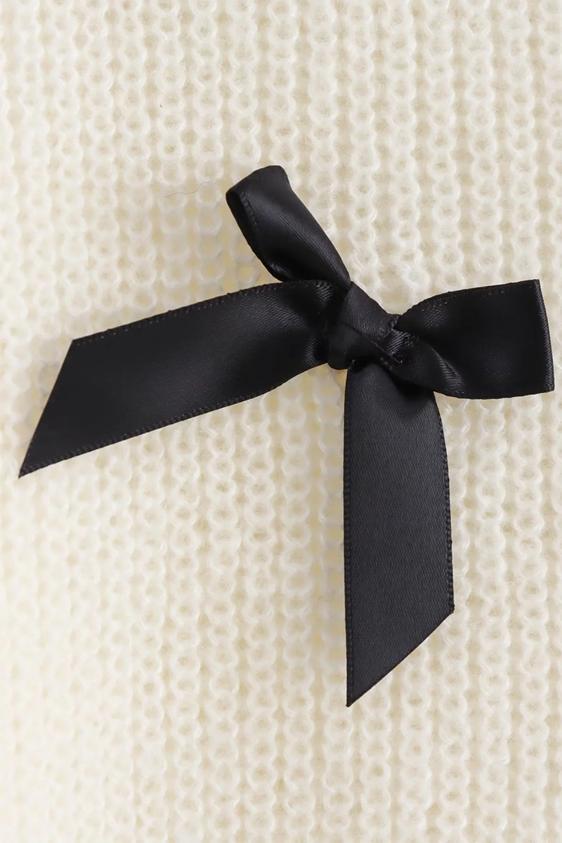 Pull casual à col rond, avec patchs et contrastes, et nœud.