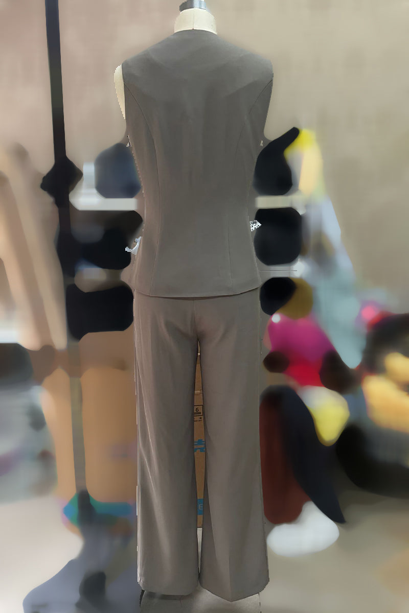 Ensemble deux pièces décontracté, col en V, sans manches, à boutons.